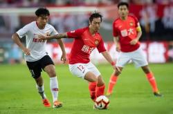 半岛体育网站入口-激励足球赛事再次开启，球员斗志昂扬，力求胜利