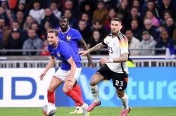 半岛体育在线登录-包含荷兰队士气低迷，欧洲联赛前景蒙上阴霾的词条