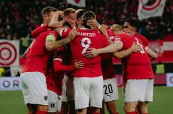 半岛体育app下载地址-捷克队遭遇不利，挪威队取得胜利