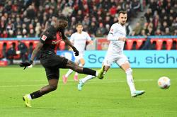 半岛体育地址-关于勒沃库森客场取胜，继续追赶积分榜前列的信息