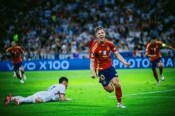 半岛体育在线-柏林联队中场球员伤愈复出，或将提升球队实力的简单介绍