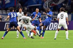 半岛体育官方-安德莱赫特淘汰阿贾克斯，创造欧冠奇迹