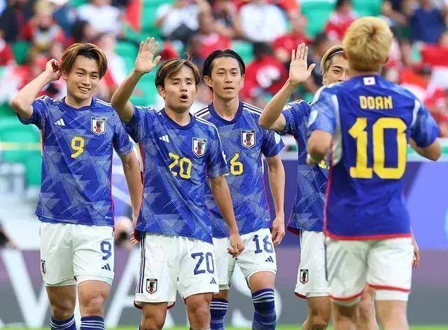 关于亚洲足球联赛中日本队压倒性优势的信息