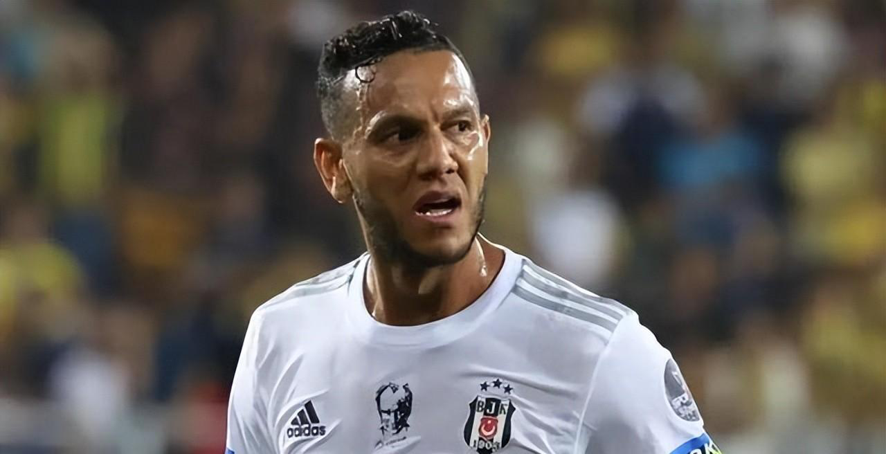 关于巴西国脚转会申请被拒解约漩涡的信息