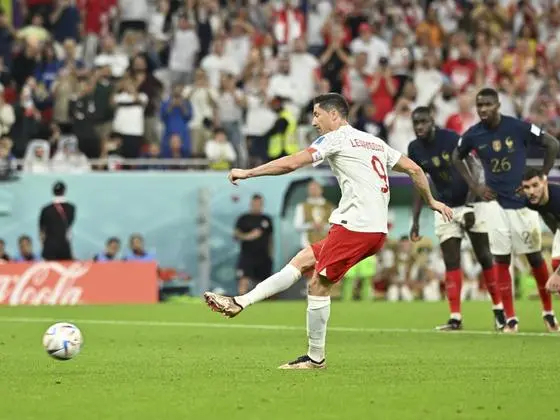 关于瓦伦西亚客场获胜，领先优势扩大的信息