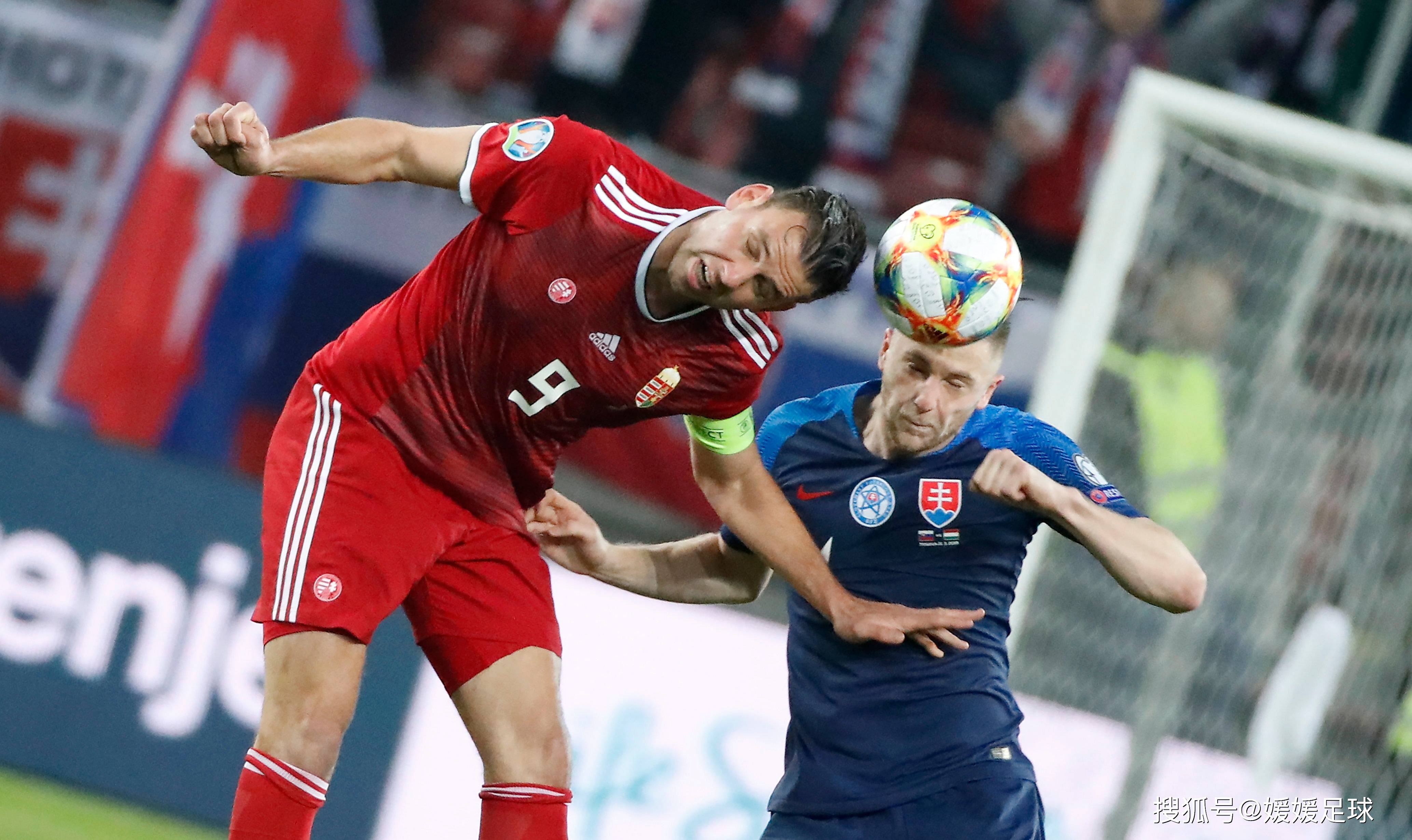 足球赛场上，欧洲国家的对决备受瞩目