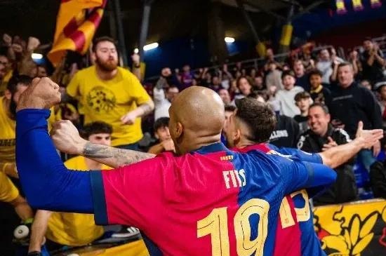 华伦西亚备战到位,已经做好了对阵比利亚雷亚尔的准备的简单介绍 华伦西亚备战到位,已经做好了对阵比利亚雷亚尔的准备的简单介绍