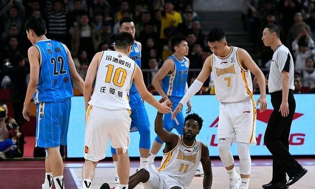 强队争霸,胜负难定,老对手再度碰撞 强队争霸,胜负难定,老对手再度碰撞