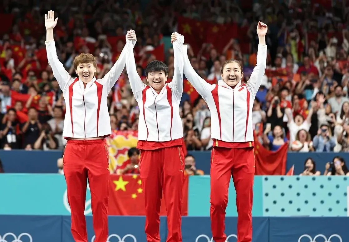 胜利的喜悦,球员们欢欣鼓舞 胜利的喜悦,球员们欢欣鼓舞