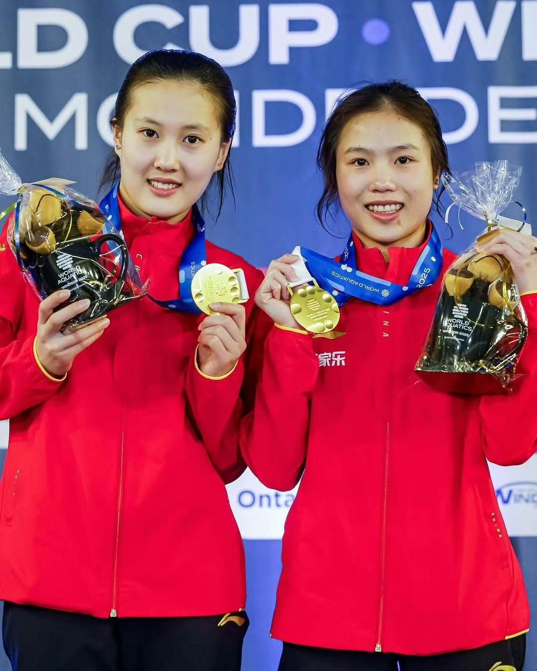 包含中国女子跳水队包揽金银铜牌的词条