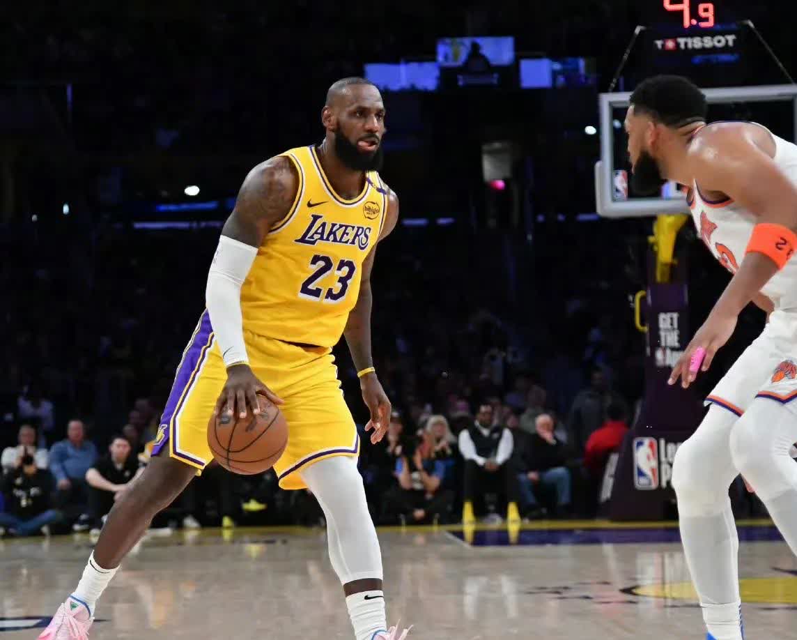 关于湖人客场完成逆袭，苦战胜利的信息