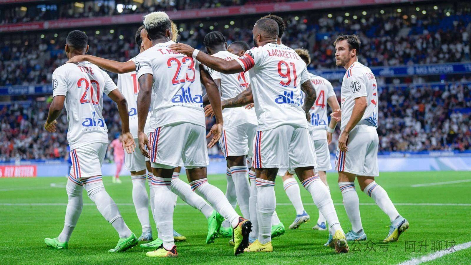 巴黎圣日耳曼客场击败里昂,豪取胜利 巴黎圣日耳曼客场击败里昂,豪取胜利