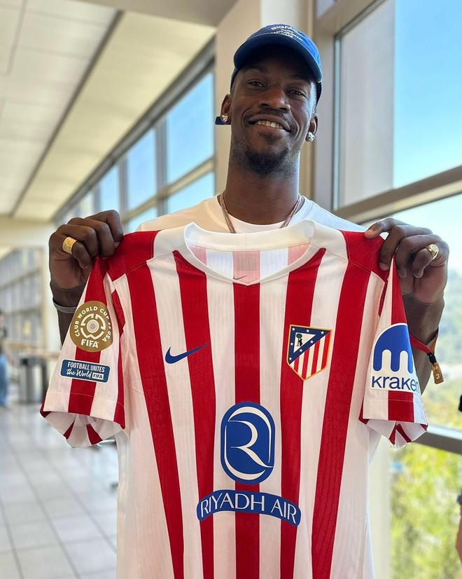 关于马德里竞技宣布续约主力前锋,稳固攻防平衡的信息 关于马德里竞技宣布续约主力前锋,稳固攻防平衡的信息