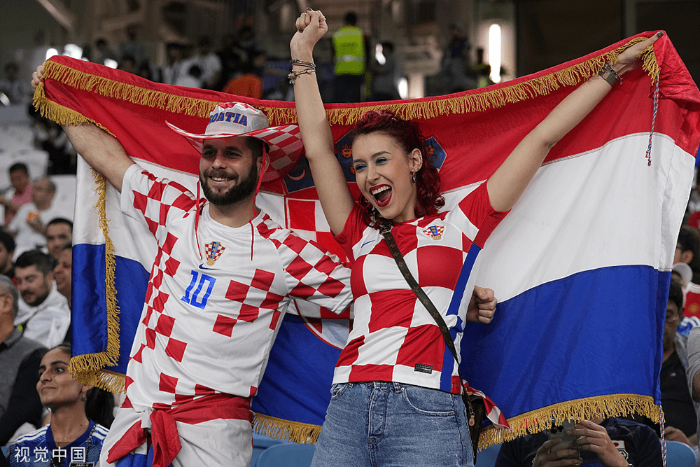 包含鲁昂失守主场告败，战术调整势在必行的词条